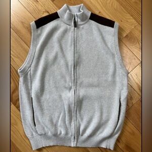 Chaps Men's Gray Sleeveless Sweater Vest